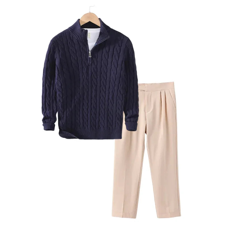 Tenue d’Hiver – Pull Torsadé & Pantalon de Tailleur