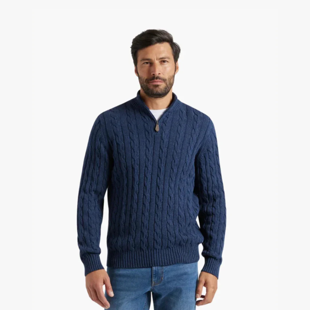 Tenue d’Hiver – Pull Torsadé & Pantalon de Tailleur